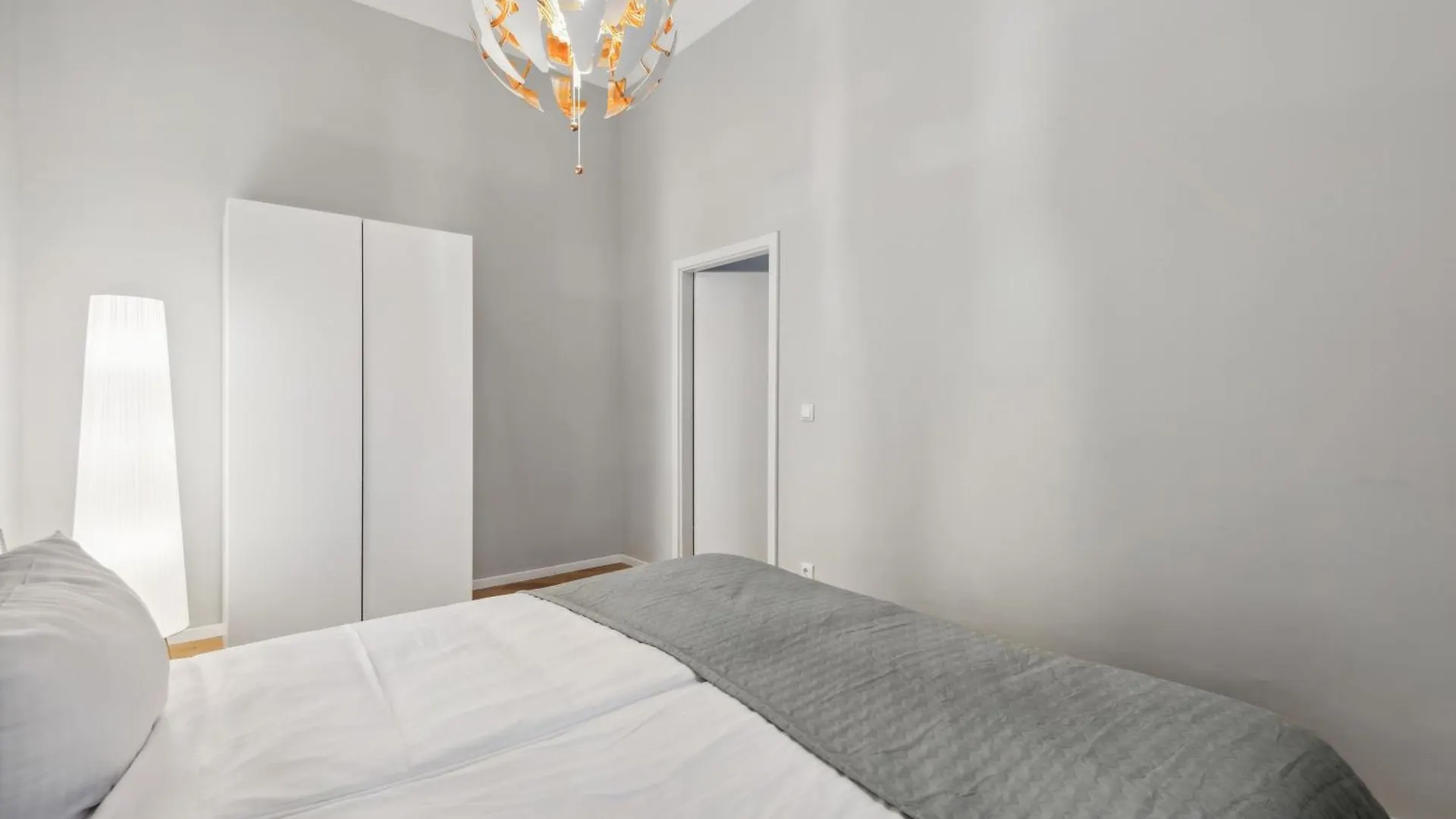 Comfy 2 Bedroom Apartment Charlottenburg Berlin