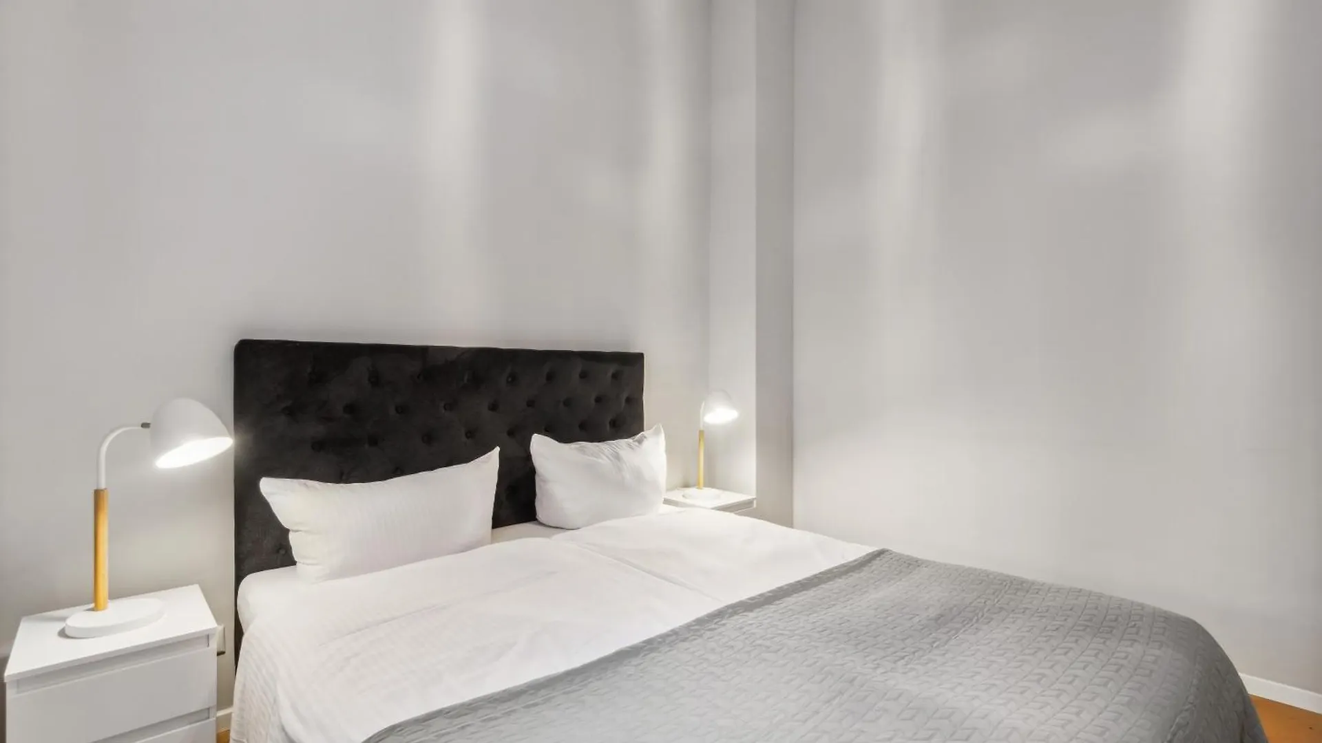 Comfy 2 Bedroom Apartment Charlottenburg Berlin Germany